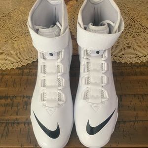 Nike Force  AQ7722-100 Football Cleats,White